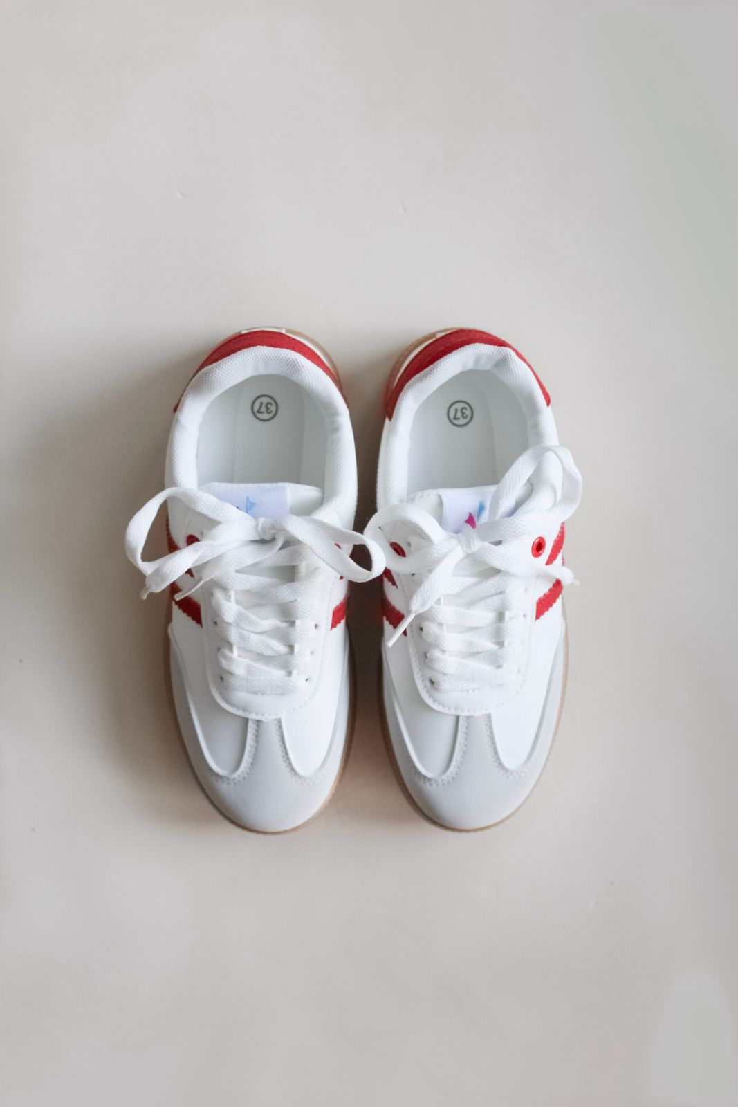 Malibú White/Red