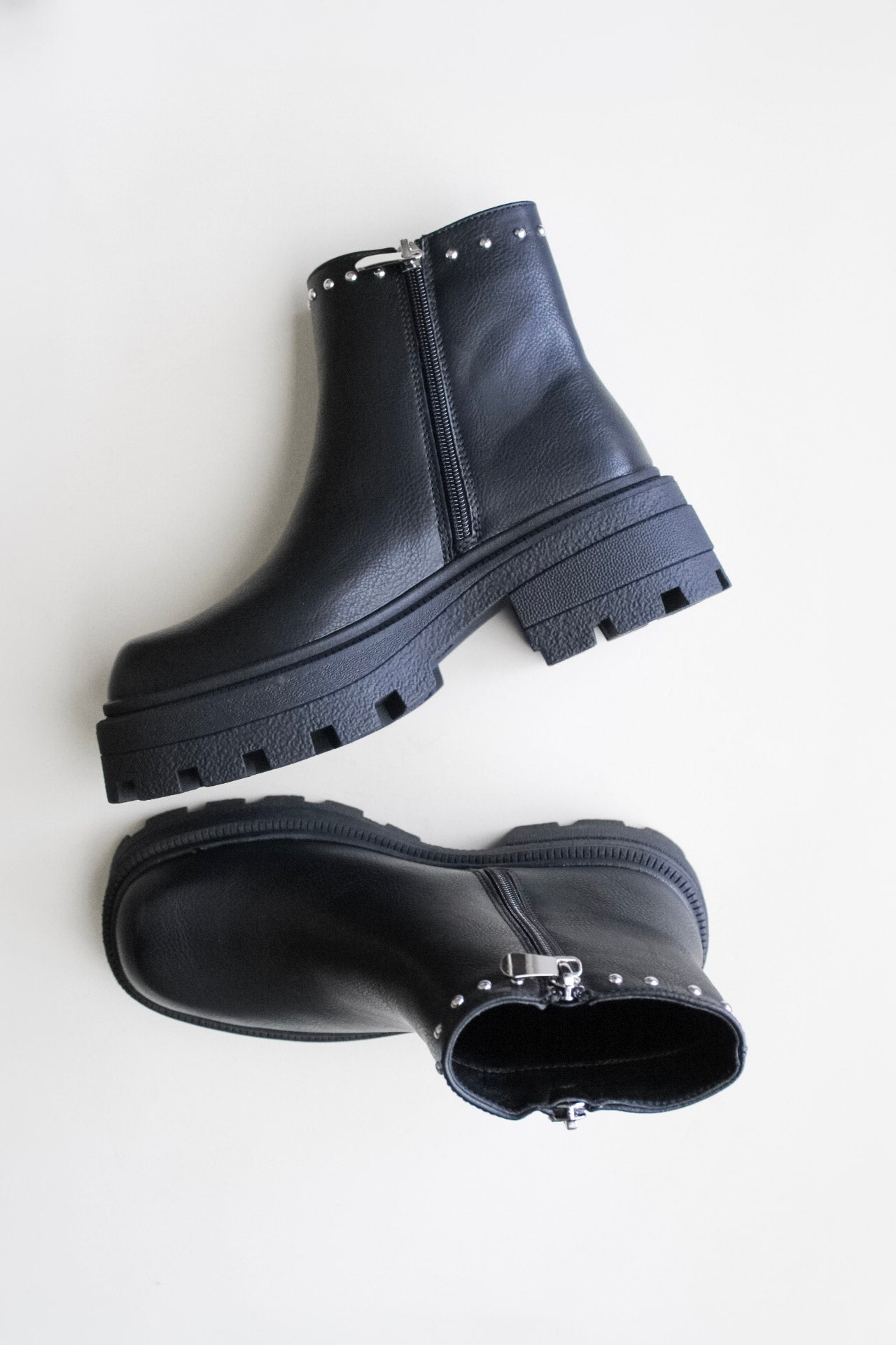 Roma Black