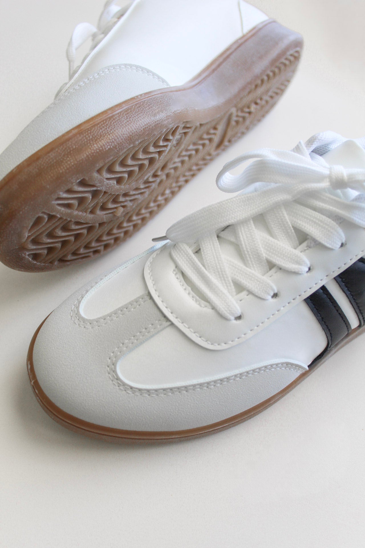 Tokio White