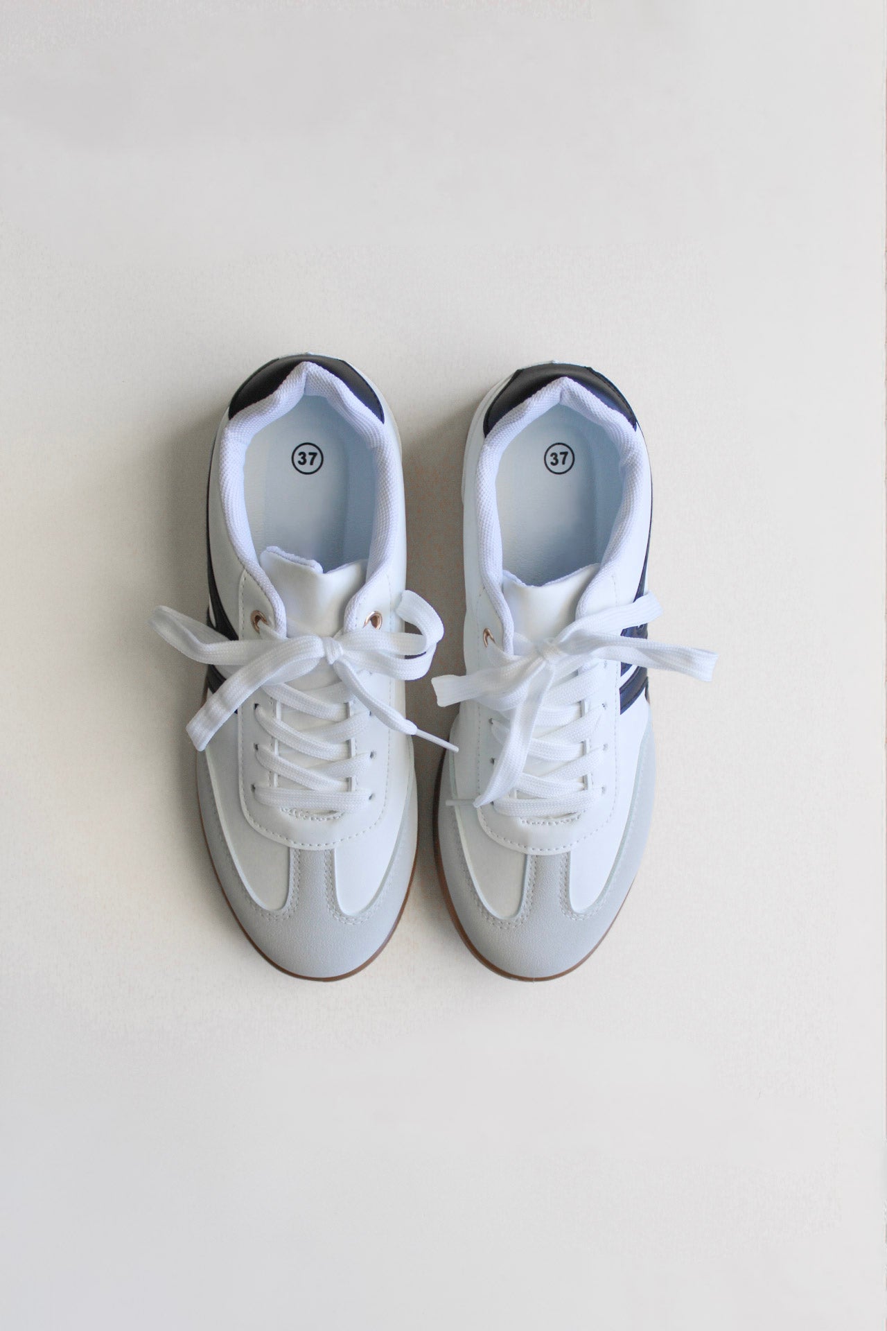 Tokio White