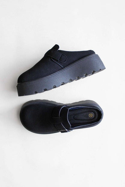 Capri Black