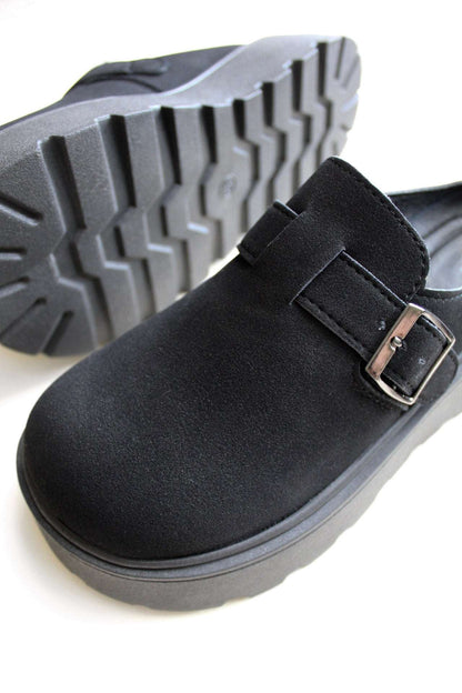 Capri Black