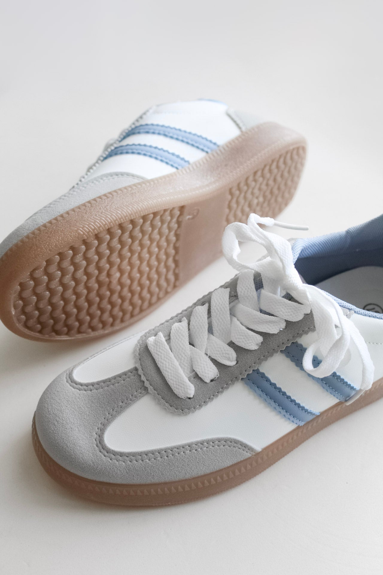 Marsella White/Blue